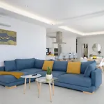 Ainara فيلة تياس