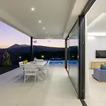 Ainara * Tías